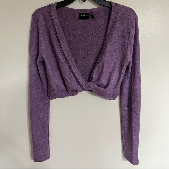 Urban Outfitters Long Sleeve Cropped Sweater Twist Front Purple Size Small - Picture 1 of 12